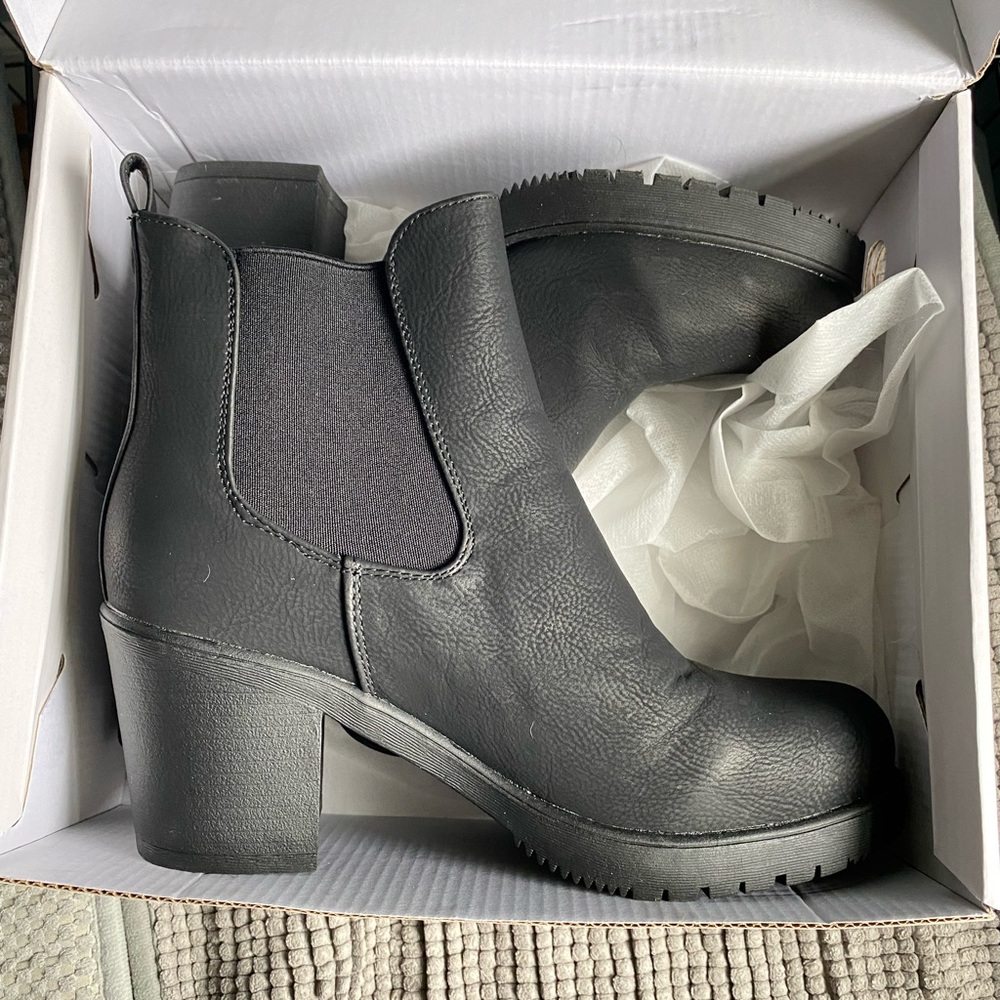 Dream Pairs Faux Leather Chunky Heel Ankle Booties